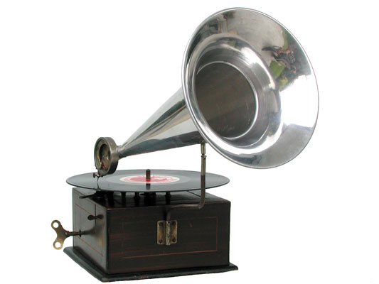 Das "Bijou" von Thorens, eines der ersten Schweizer Grammophone / One of the first gramophones made in Switzerland: The "Bijou" by Thorens