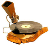 Das Grammophon aus der Leder-Tasche / The charming pocket phonograph from the 1920's