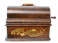Das edle Holzgehäuse mit dem letzten Edison Banner / The sophisticated wooden case with Edisons last Banner