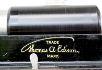 Dieses Unterschrift wurde von Edison ab 1907 als Markenzeichen verwendet / The post -1907 Edison signature