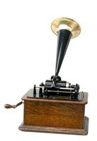Diese Ausführung des Standard Phonographen kam 1905 auf den Markt / This model of Edisons Standard series was introduced in 1905
